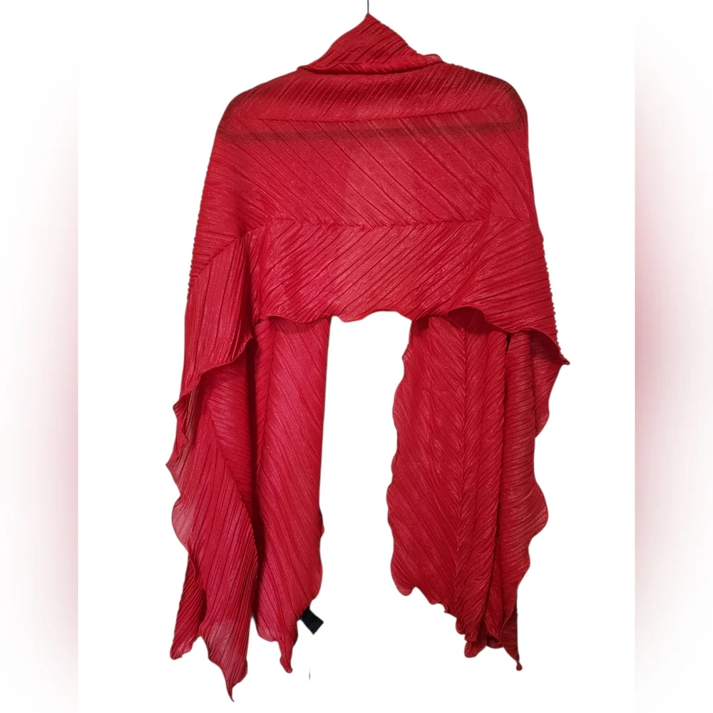 NEW! Steve Madden Red Lightweight Versatile Scarf Wrap Sarong